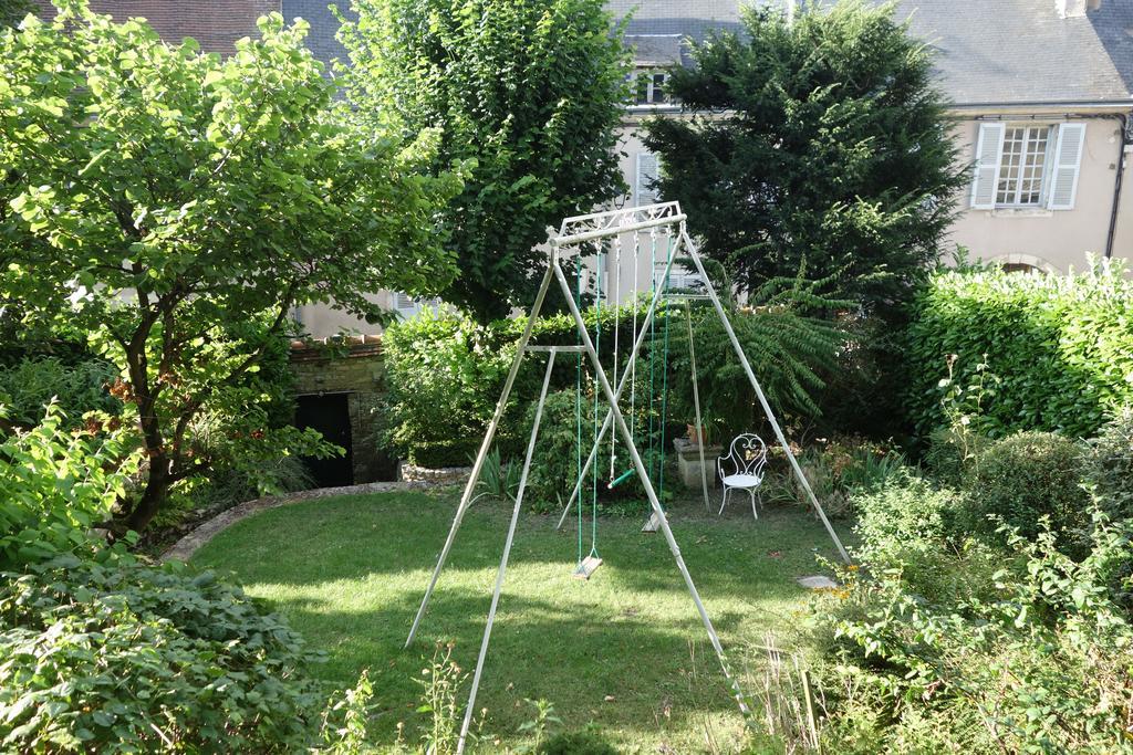 Le Fassardy Panzió Châteauroux Kültér fotó